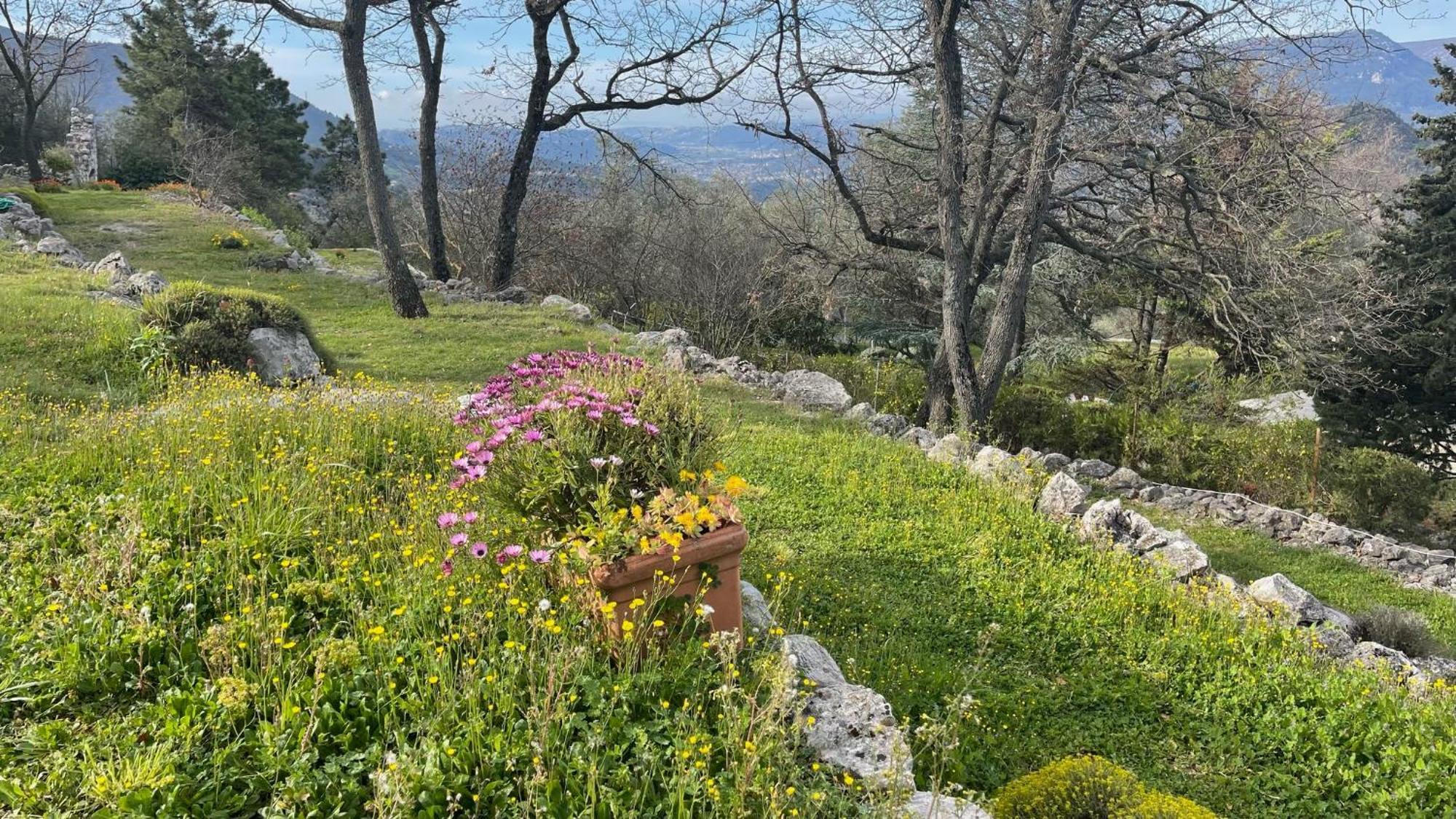 Rez De Jardin, Entre Mer Et Montagne Levens Екстериор снимка